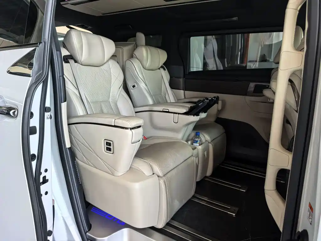 Toyota Alphard 2024 2.5L Premium