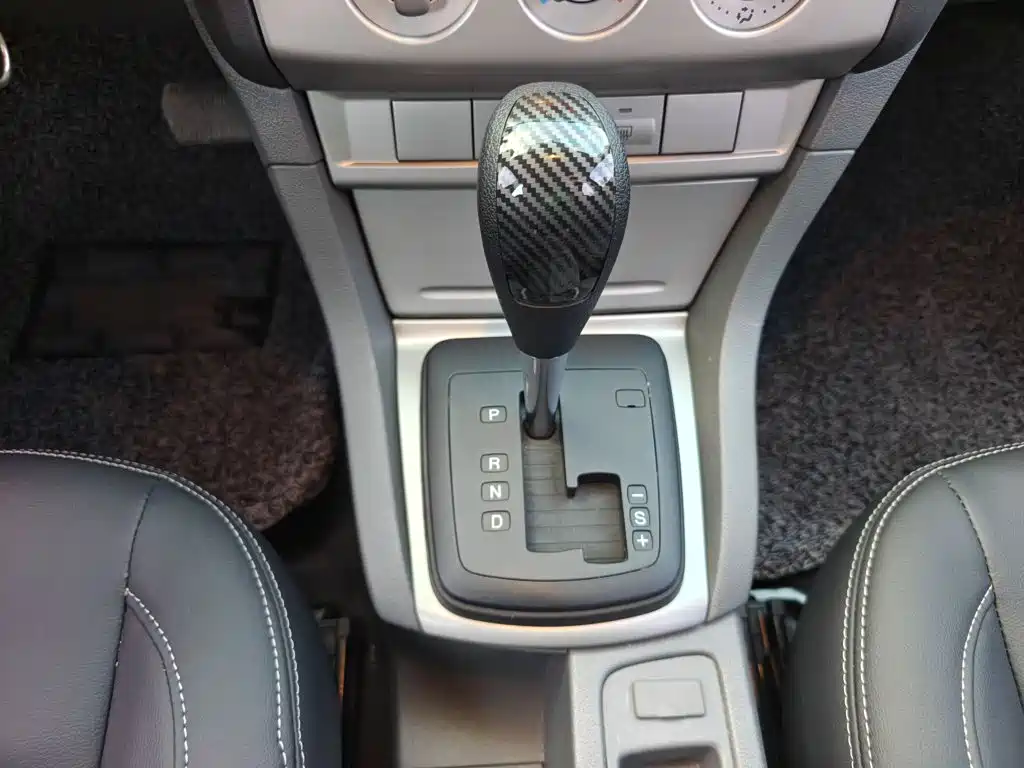 Ford Focus 2013 1.8L AT