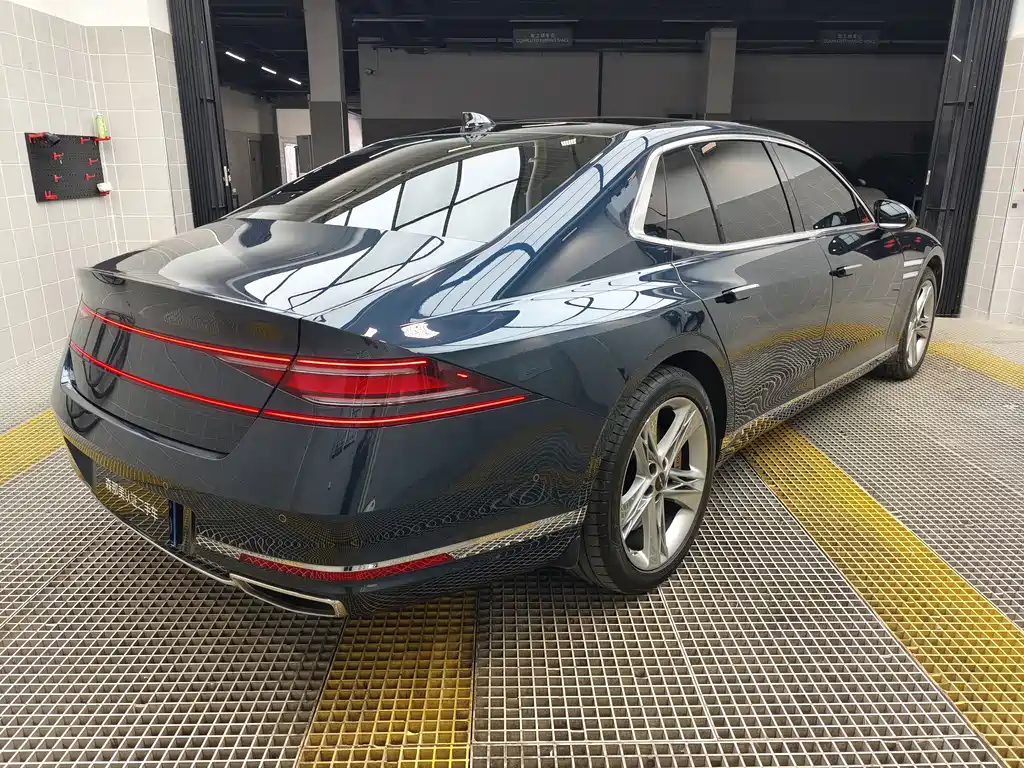 Genesis G90 2023 3.5T Flagship
