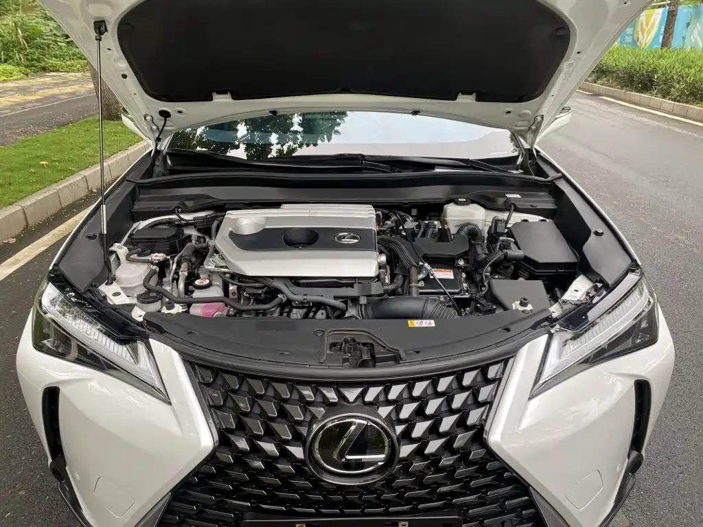 Lexus UX — миниатюра 13