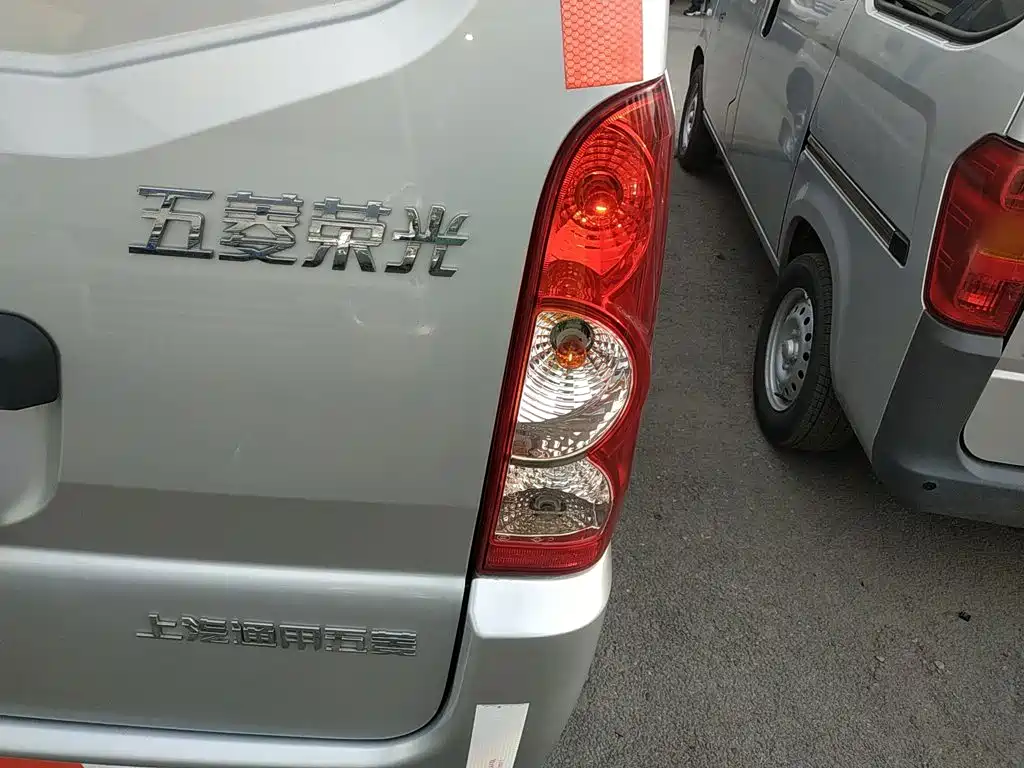Wuling Rongguang 2021 1.5L 2 местL3C