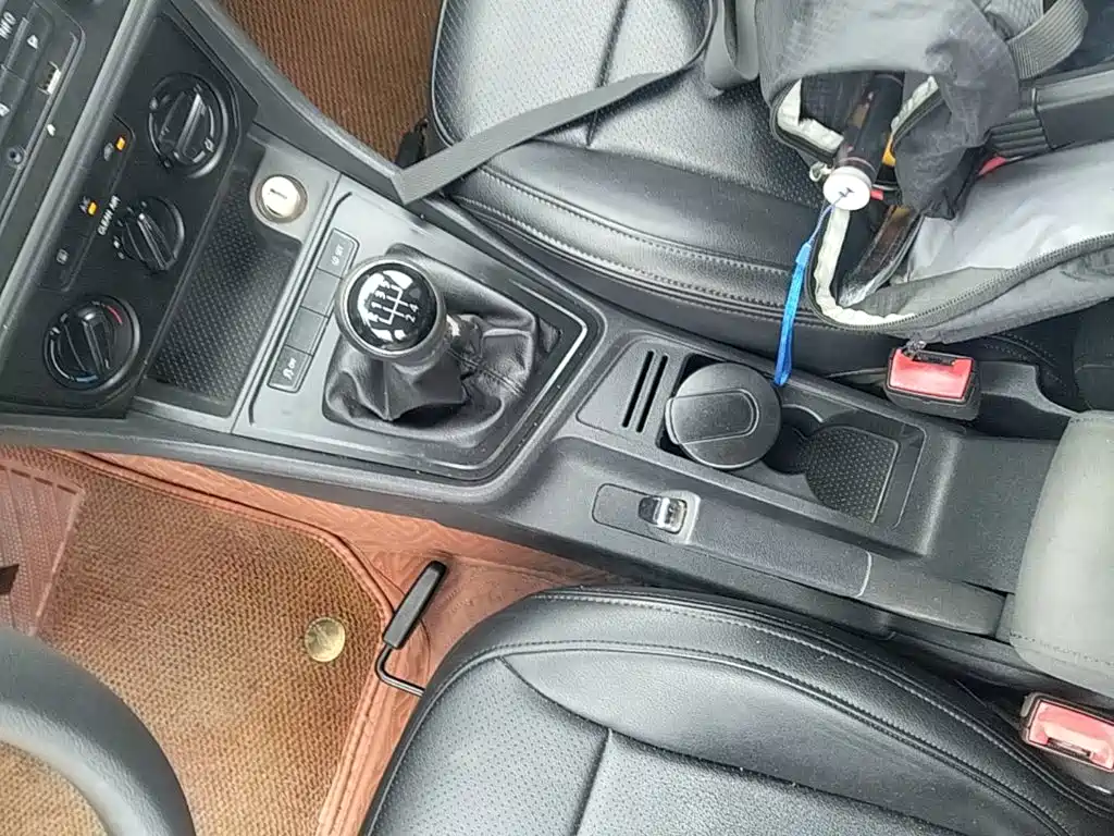 Volkswagen Lavida — миниатюра 14