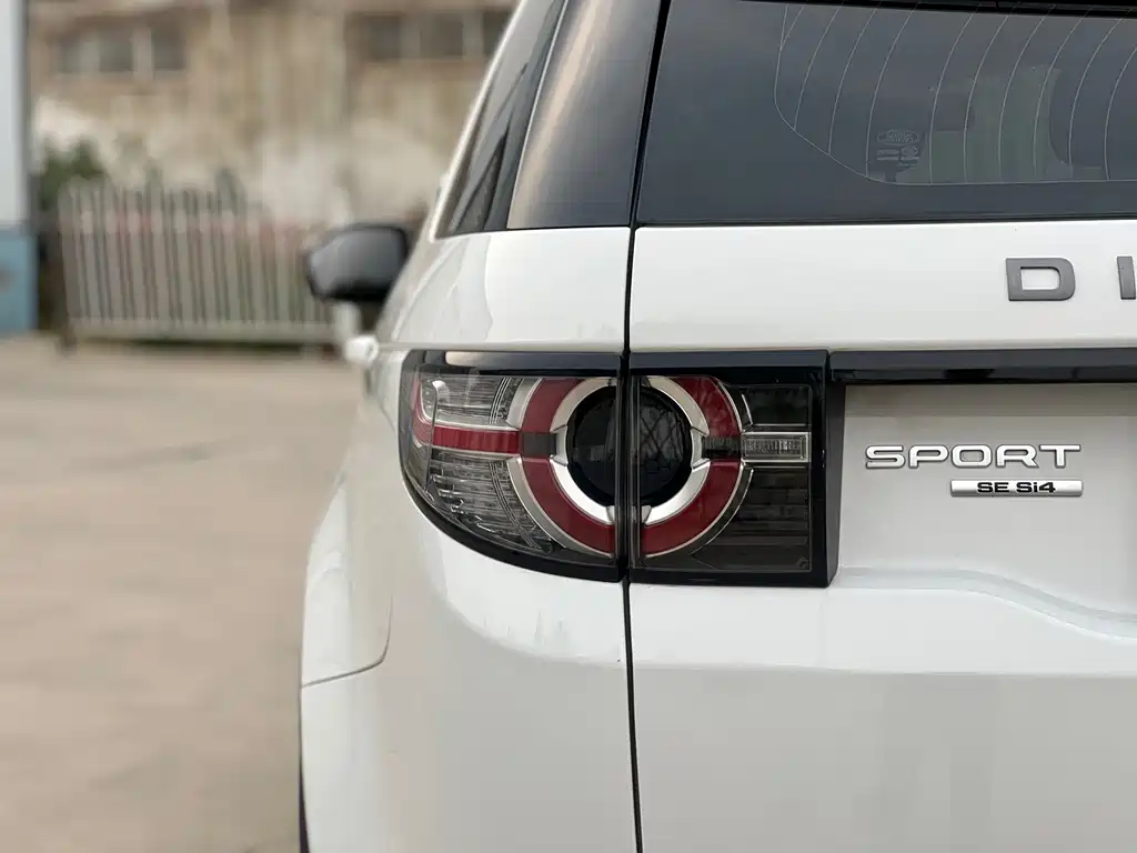 Land Rover Discovery Sport — миниатюра 8