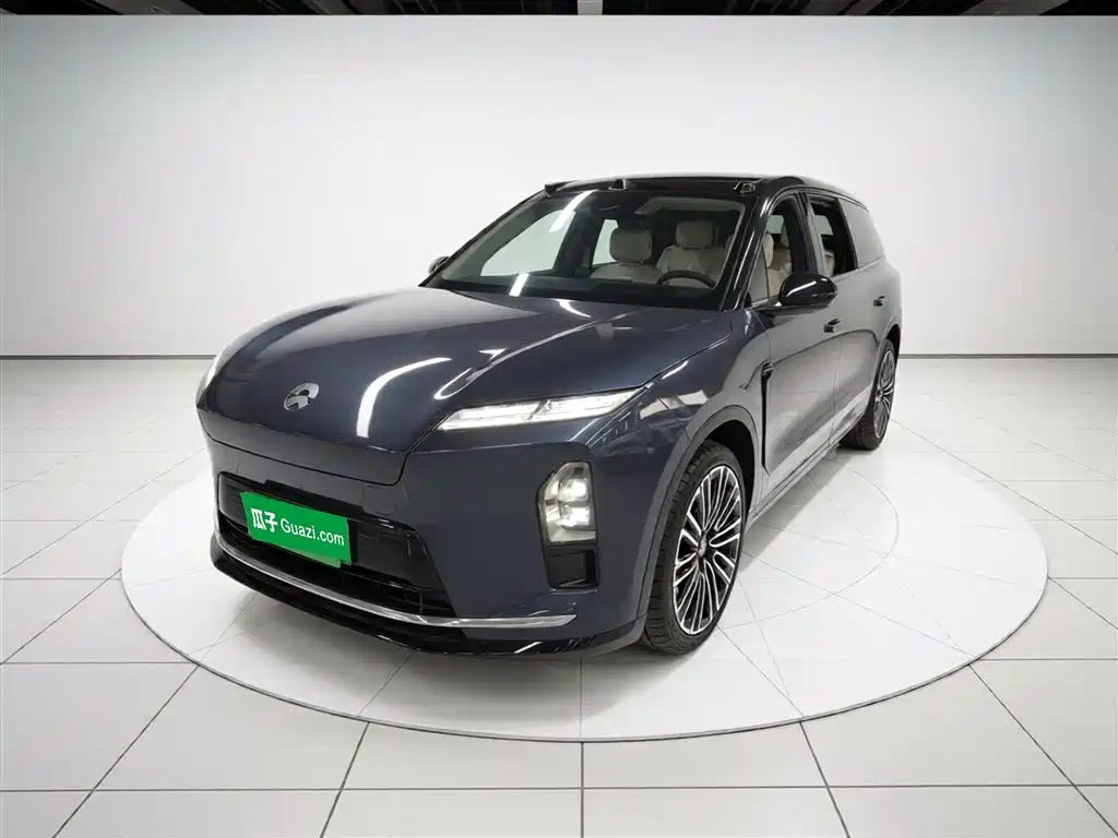 Nio ES8 2025