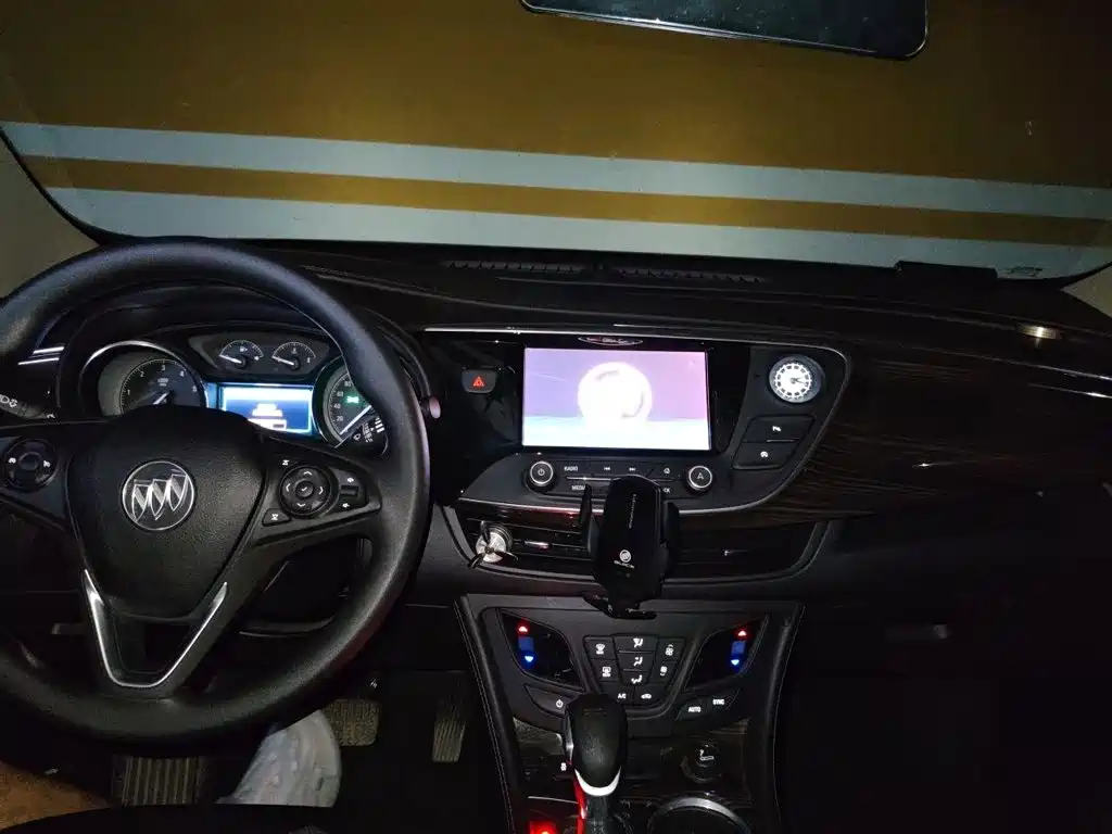 Buick Envision Plus — миниатюра 5