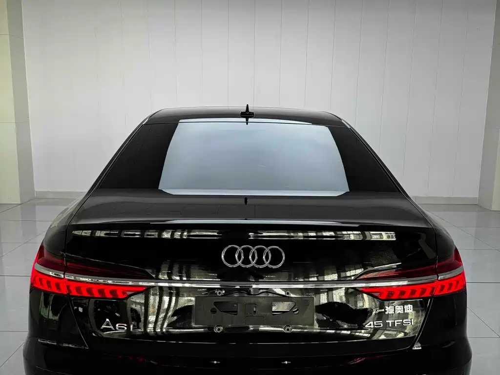 Audi A6L — миниатюра 4