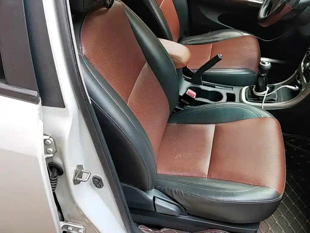BYD F3 — миниатюра 25