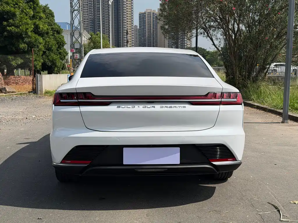 BYD Han — миниатюра 6
