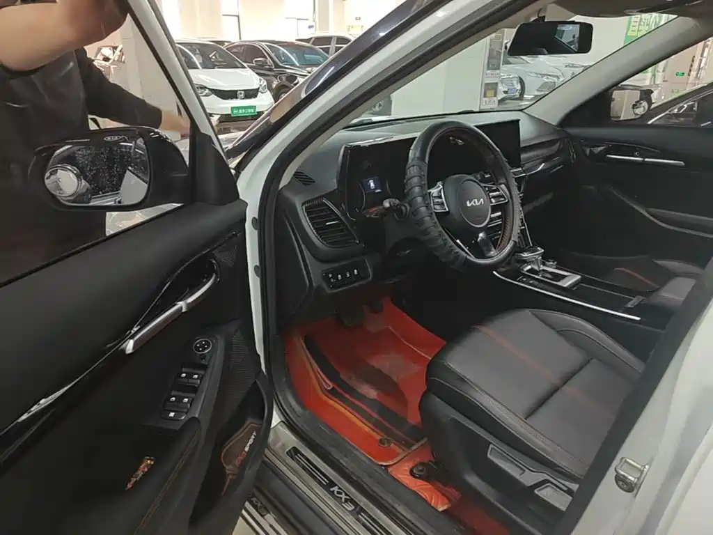 Kia KX3 — миниатюра 13