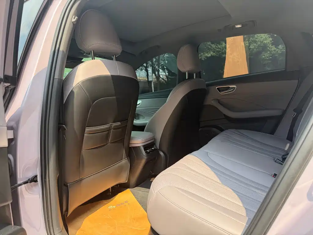Roewe M7 DMH — миниатюра 4