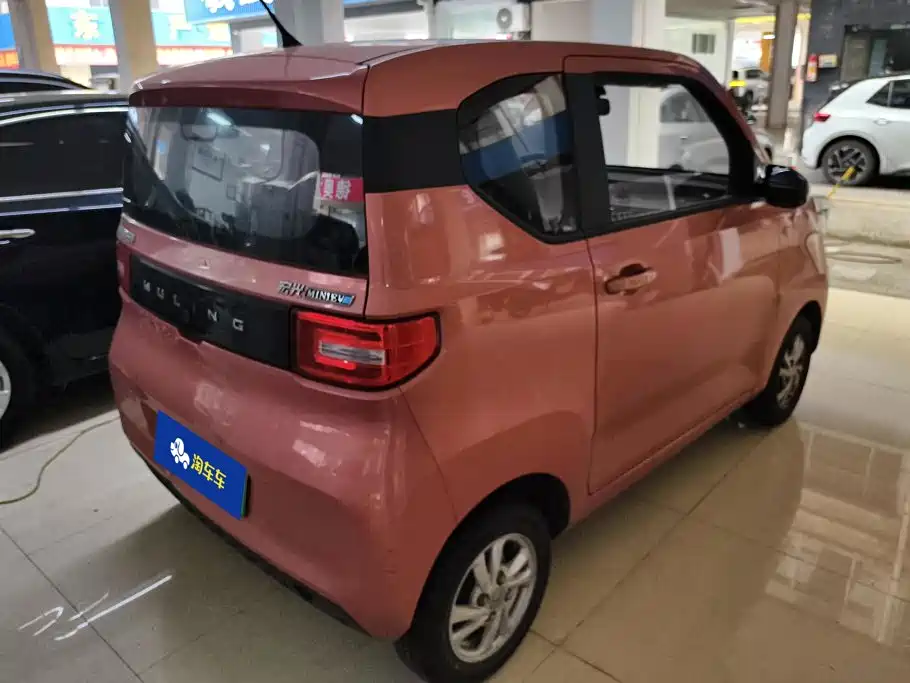 Wuling MINIEV — миниатюра 3