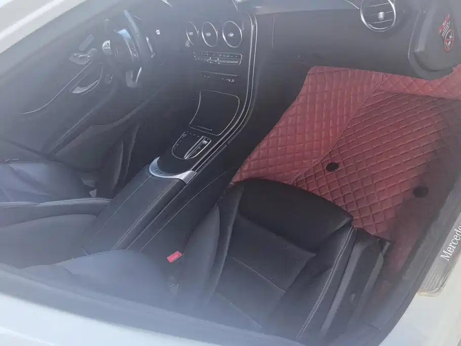 Mercedes-Benz C-Class — миниатюра 8