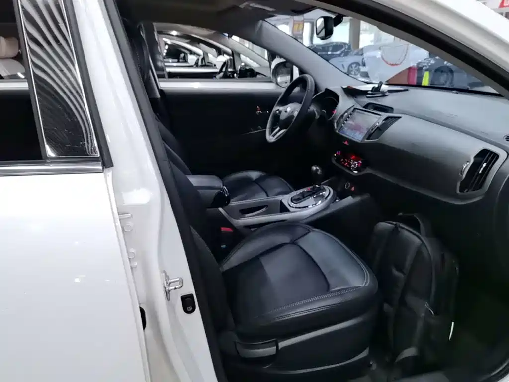 Kia Sportage — миниатюра 25