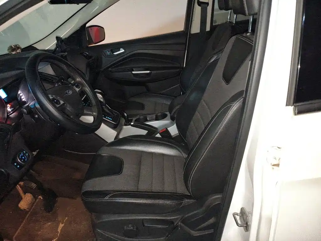 Ford Kuga — миниатюра 16