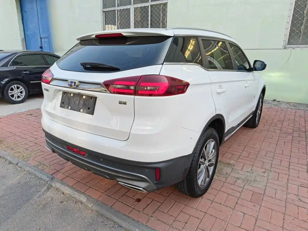 Geely Boyue — миниатюра 7
