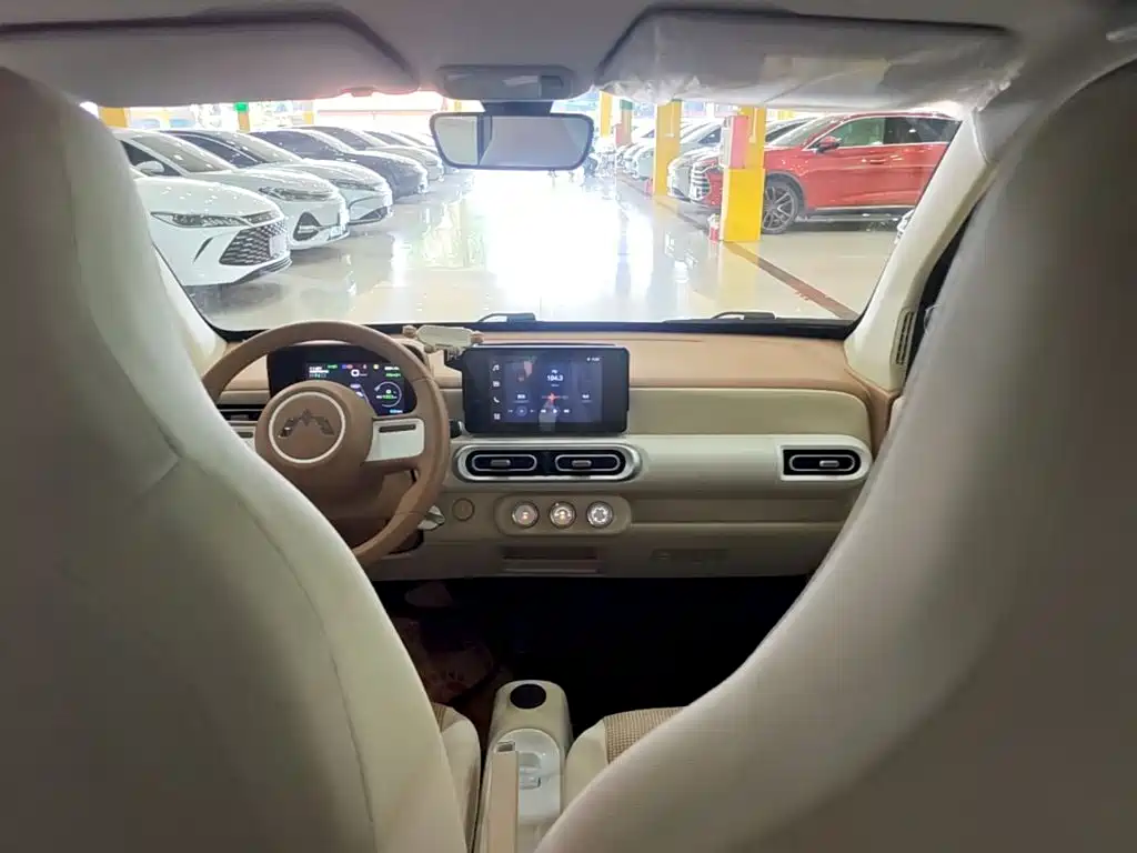 Wuling MINIEV — миниатюра 10