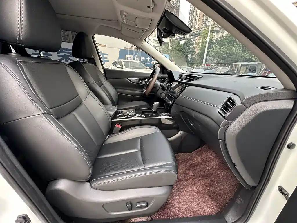 Nissan X-Trail — миниатюра 14