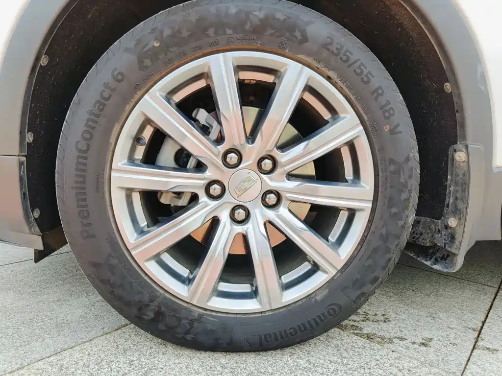 Cadillac XT4 2021 28T Lead