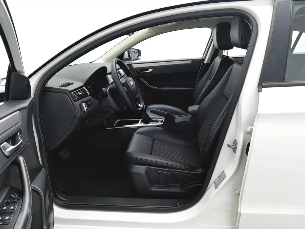 Qoros Qoros 3 — миниатюра 10