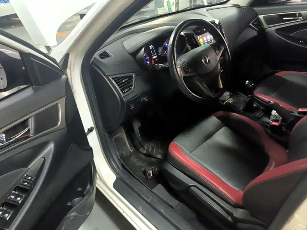 Changan Eado XT — миниатюра 16