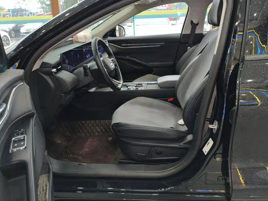 Ford Mondeo — миниатюра 9
