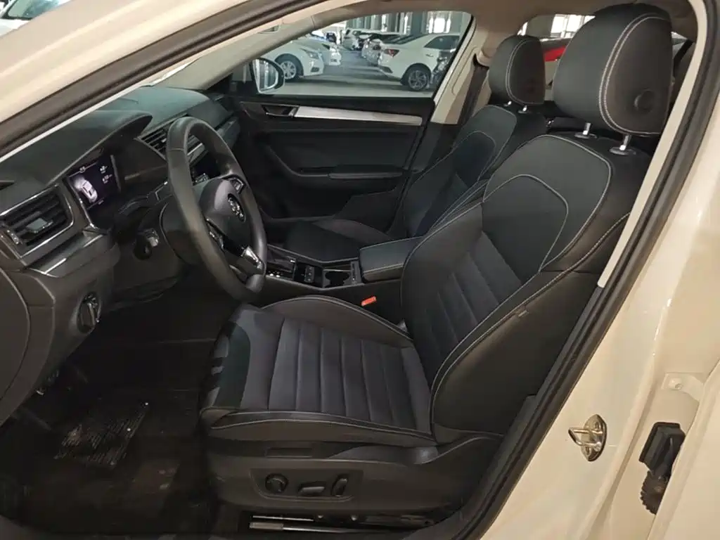 Skoda Superb — миниатюра 15
