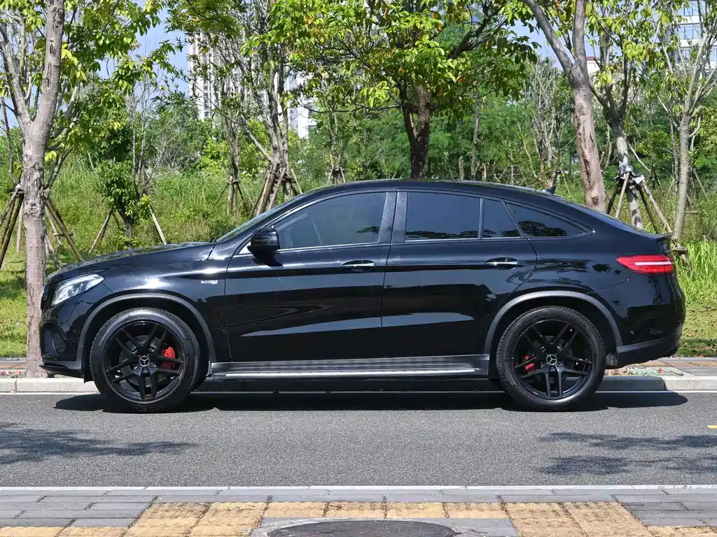 Mercedes-Benz GLE Coupe AMG — миниатюра 3