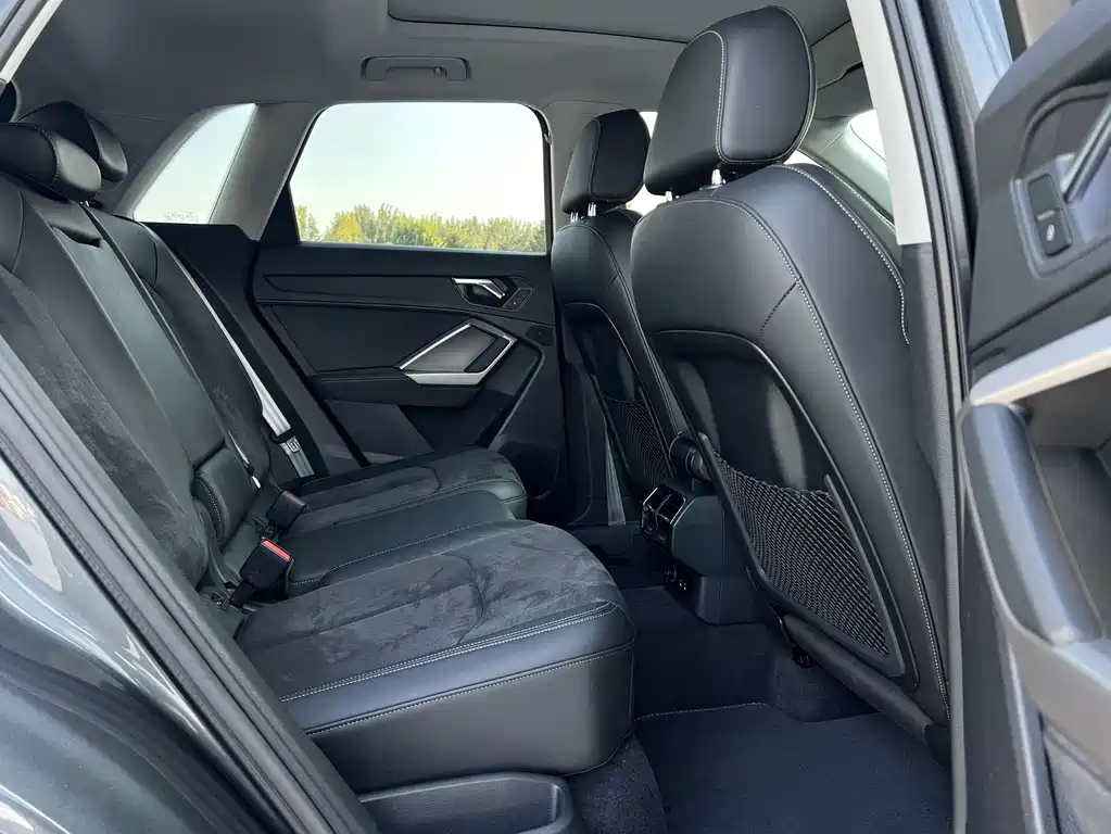 Audi Q3 — миниатюра 10