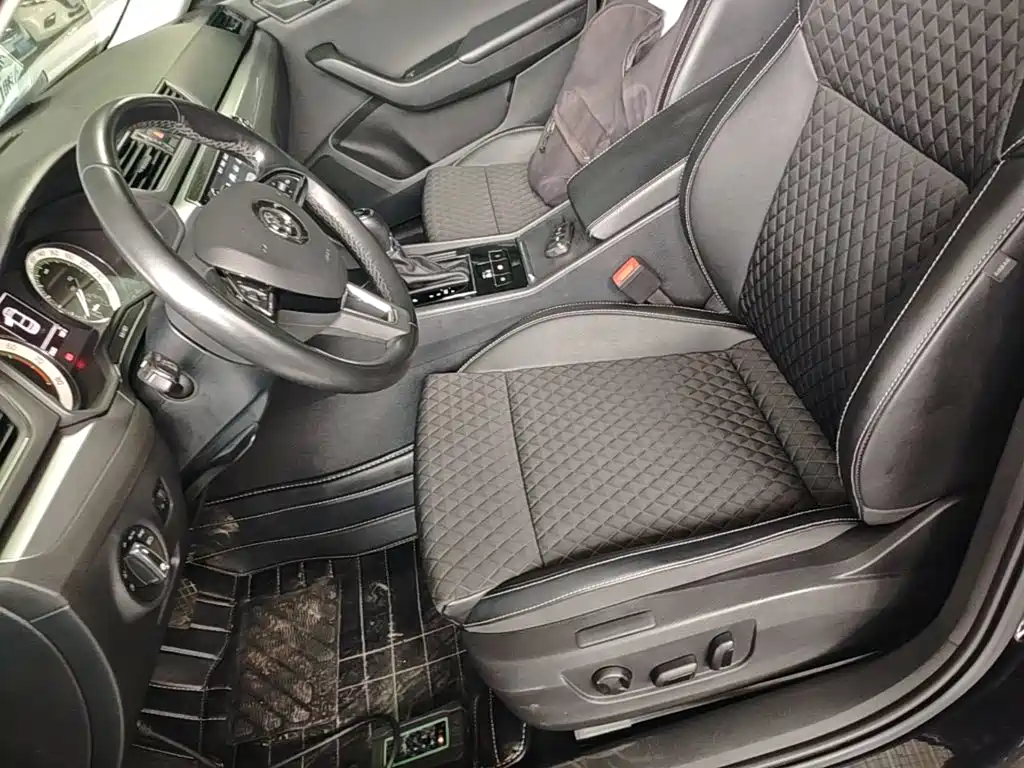 Skoda Superb — миниатюра 15