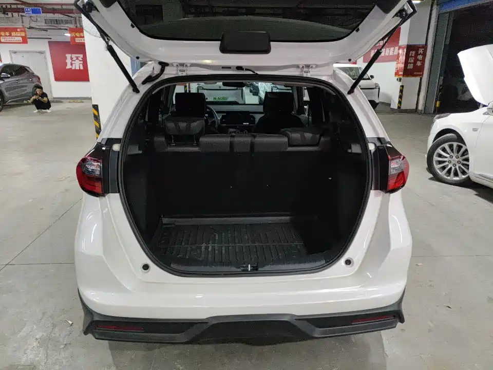 Honda Fit — миниатюра 9
