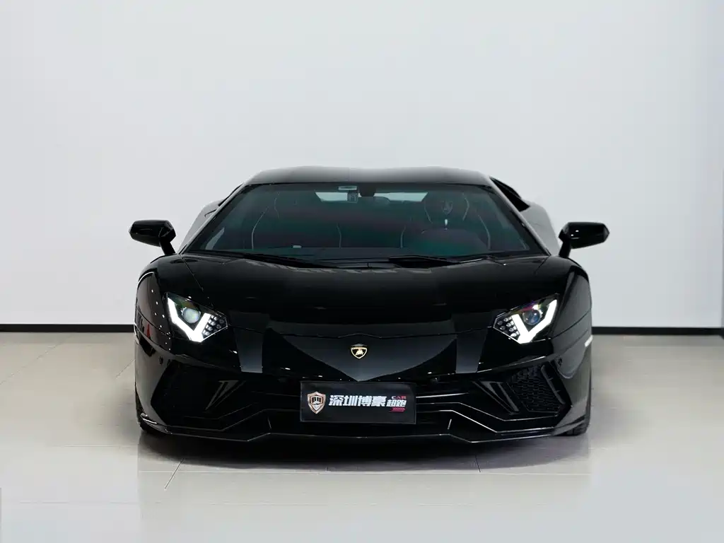 Lamborghini Aventador — миниатюра 3