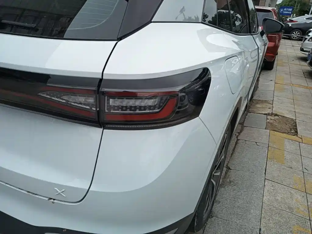 Volkswagen ID.4 X — миниатюра 8