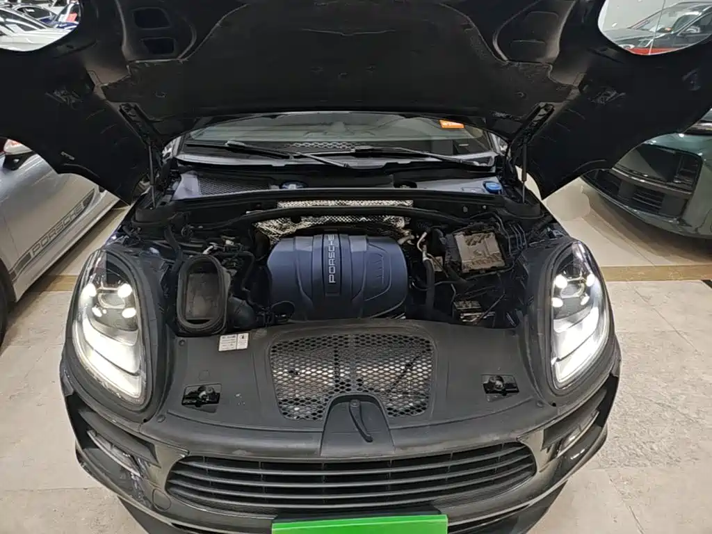 Porsche Macan — миниатюра 20