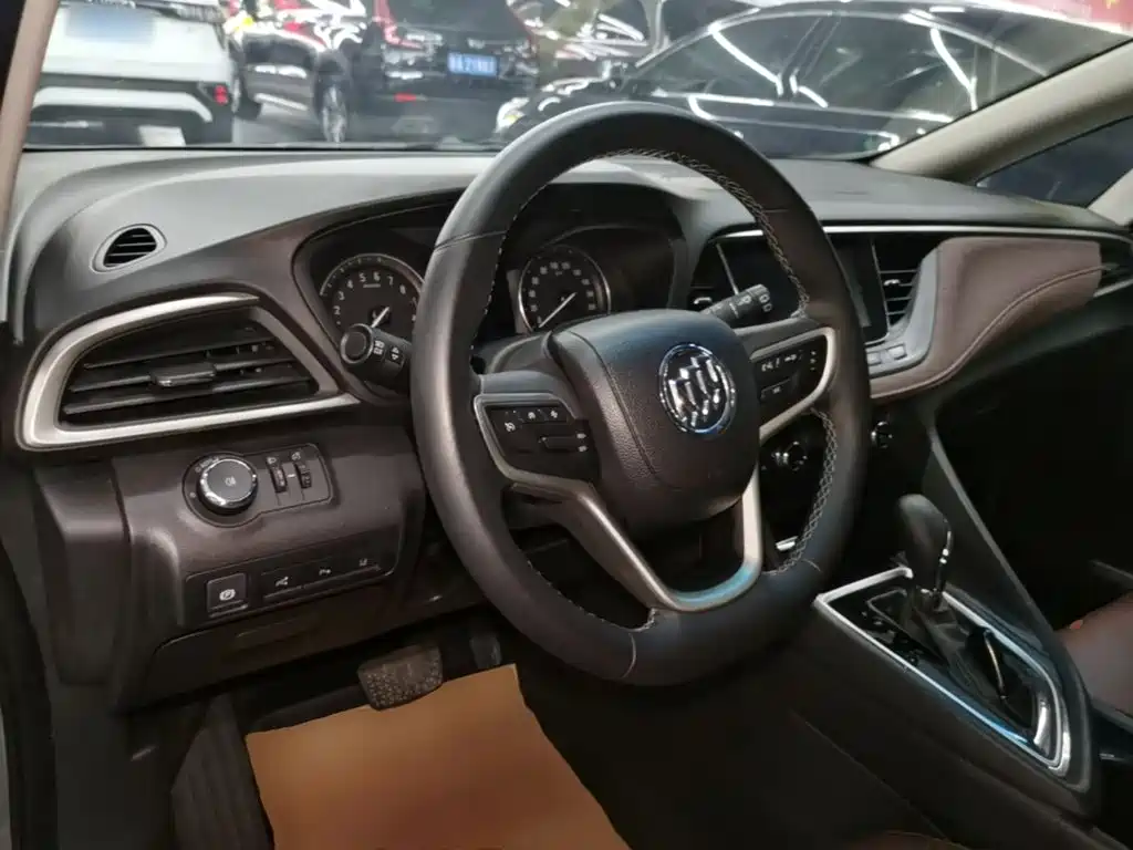 Buick GL6 — миниатюра 10