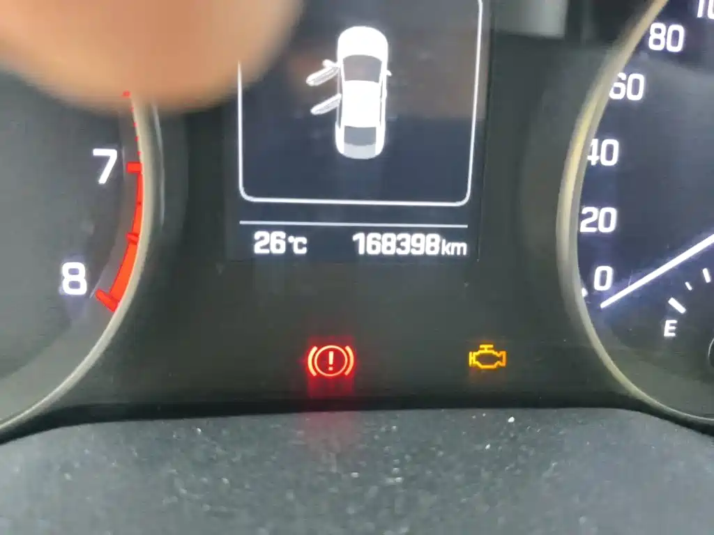 Hyundai Elantra — миниатюра 9