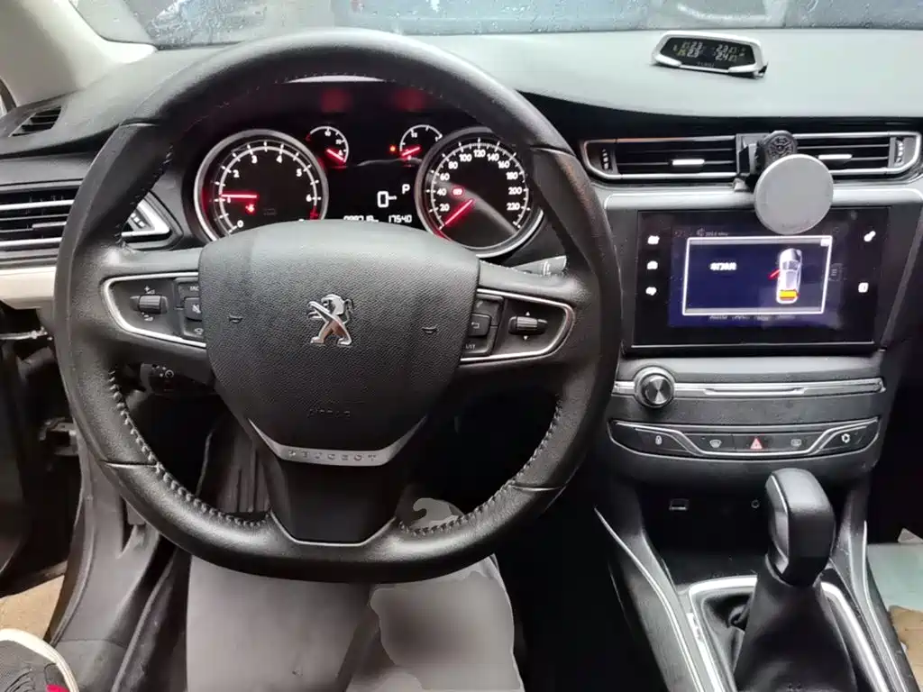 Peugeot 408 — миниатюра 10