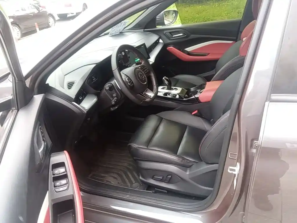 MG MG5 — миниатюра 15