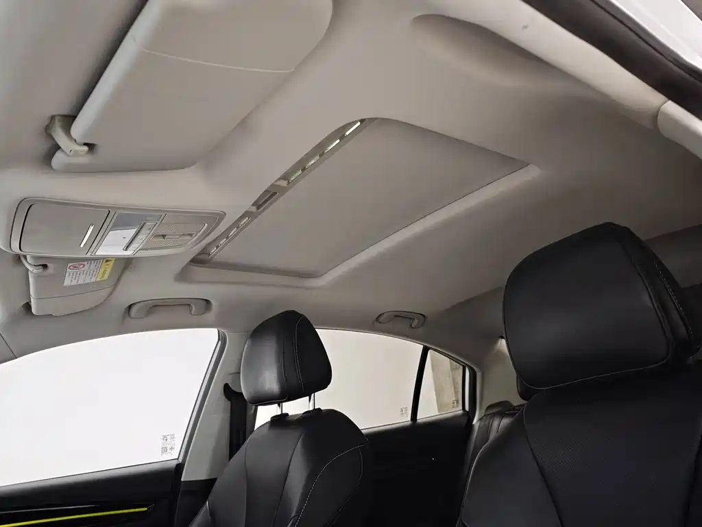 Roewe i5 — миниатюра 16