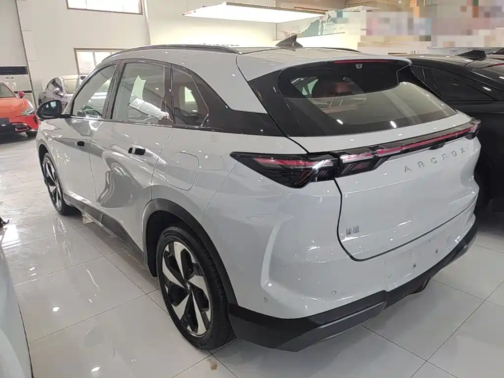 ARCFOX Alpha T5 — миниатюра 5