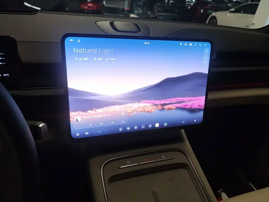 NIO ES6 — миниатюра 13