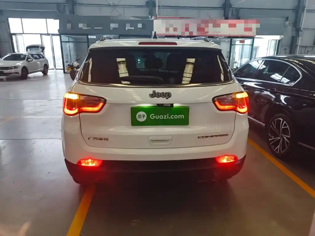 Jeep Compass — миниатюра 6