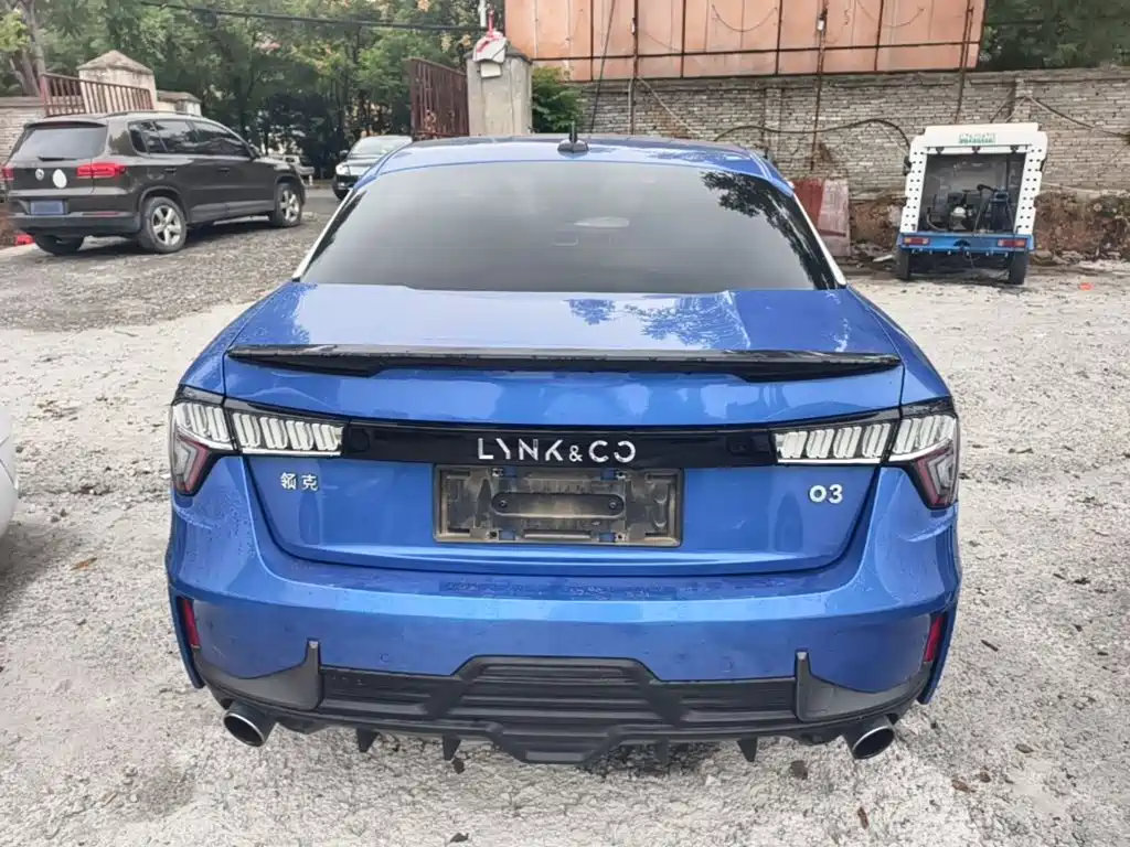 Lynk & Co 03 — миниатюра 6