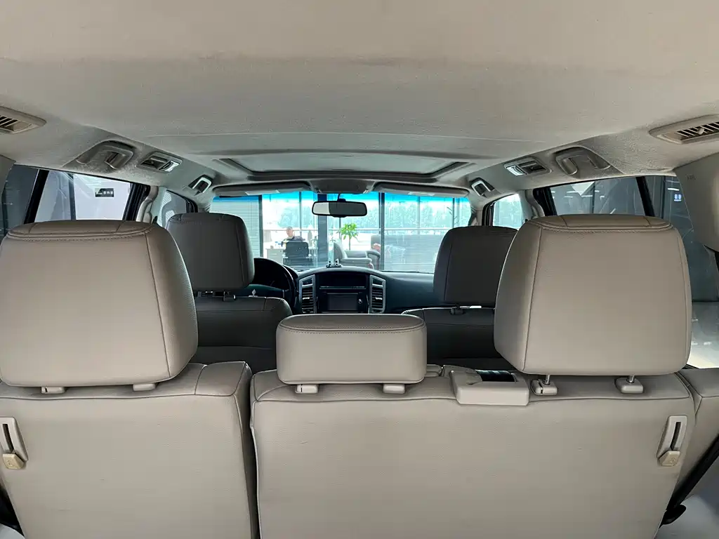 Mitsubishi V97 2019 3.8L GLS