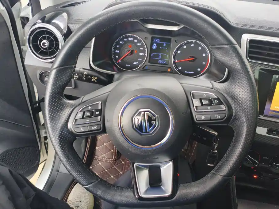 MG ZS — миниатюра 15