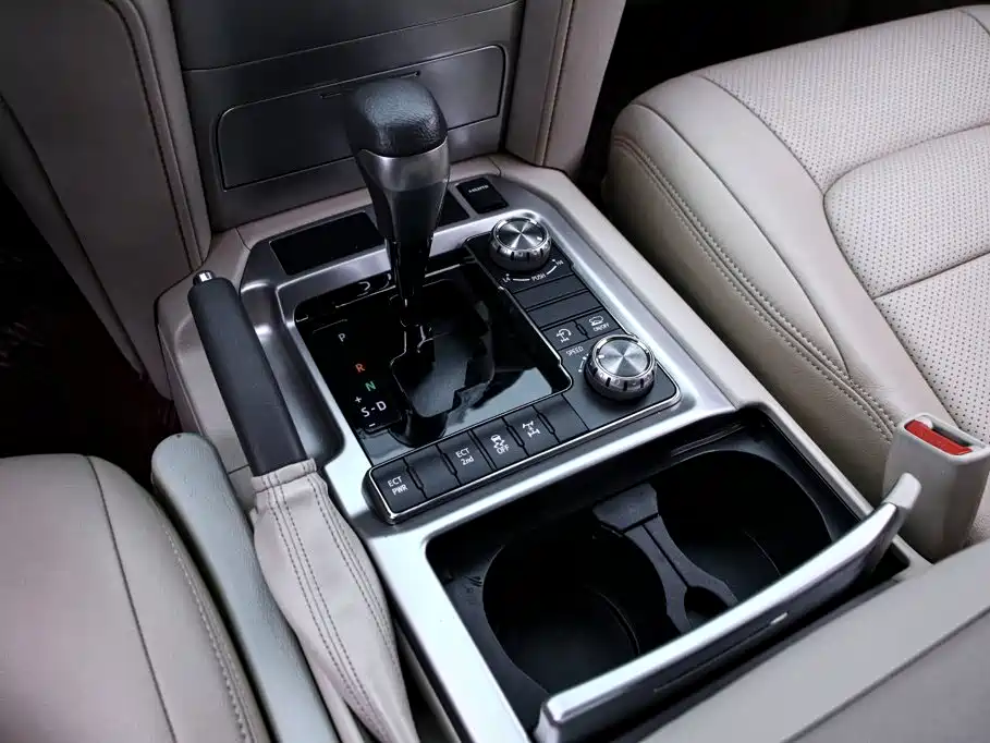 Toyota Land Cruiser — миниатюра 10
