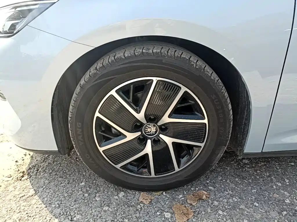 BYD Qin L — миниатюра 23