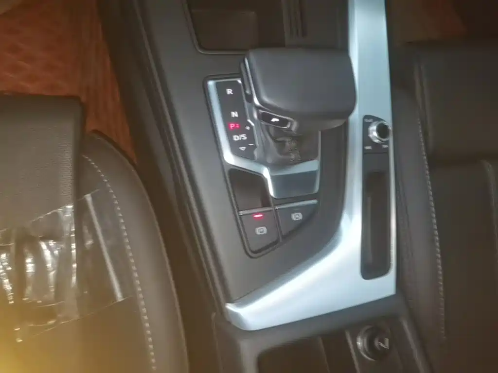 Audi A4L — миниатюра 10