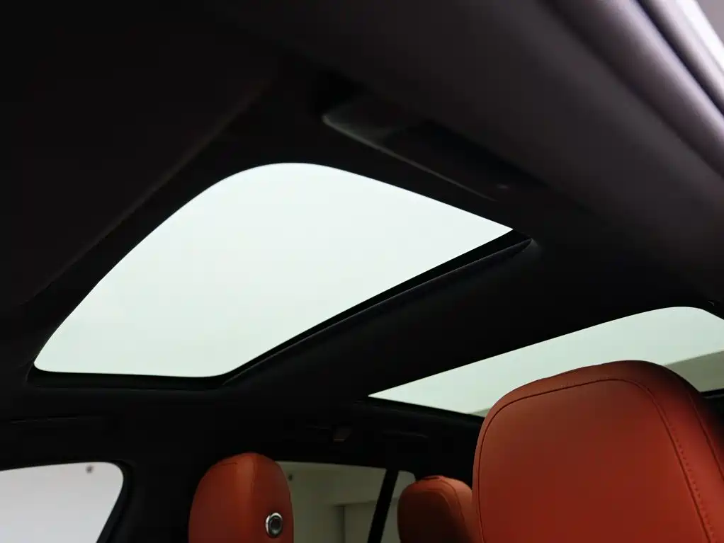 Li Auto Li L8 — миниатюра 17