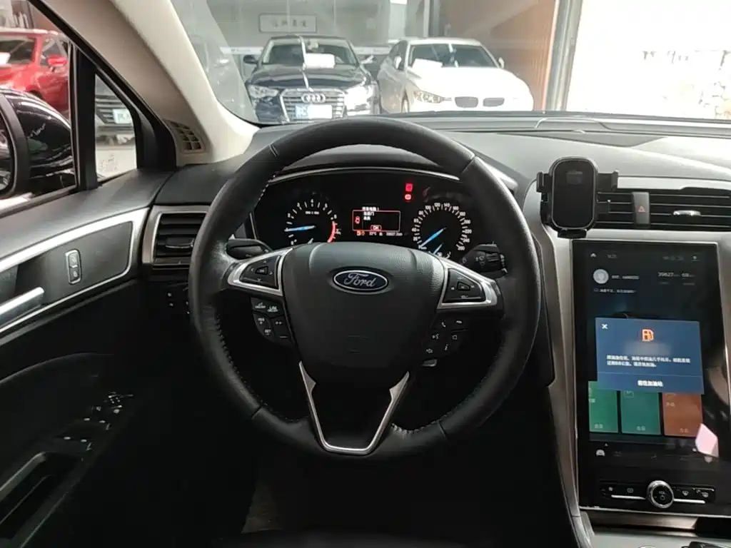 Ford Mondeo — миниатюра 11
