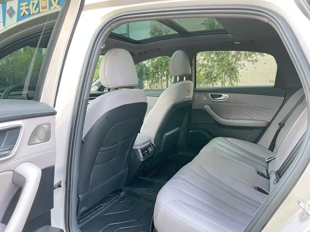 Roewe M7 DMH — миниатюра 7
